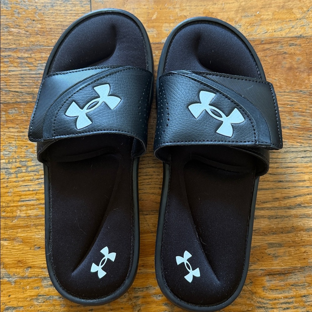 Under Armour Black Slides with Logo